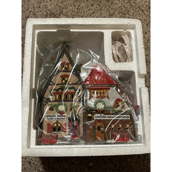 OBBIE'S BOOKS & LATRINKA'S CANDY- Department 56 : North Pole Series NEW Open Box - Picture 1 of 5